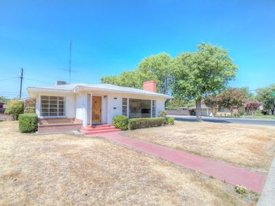 400 S K St, Madera, CA, 93637