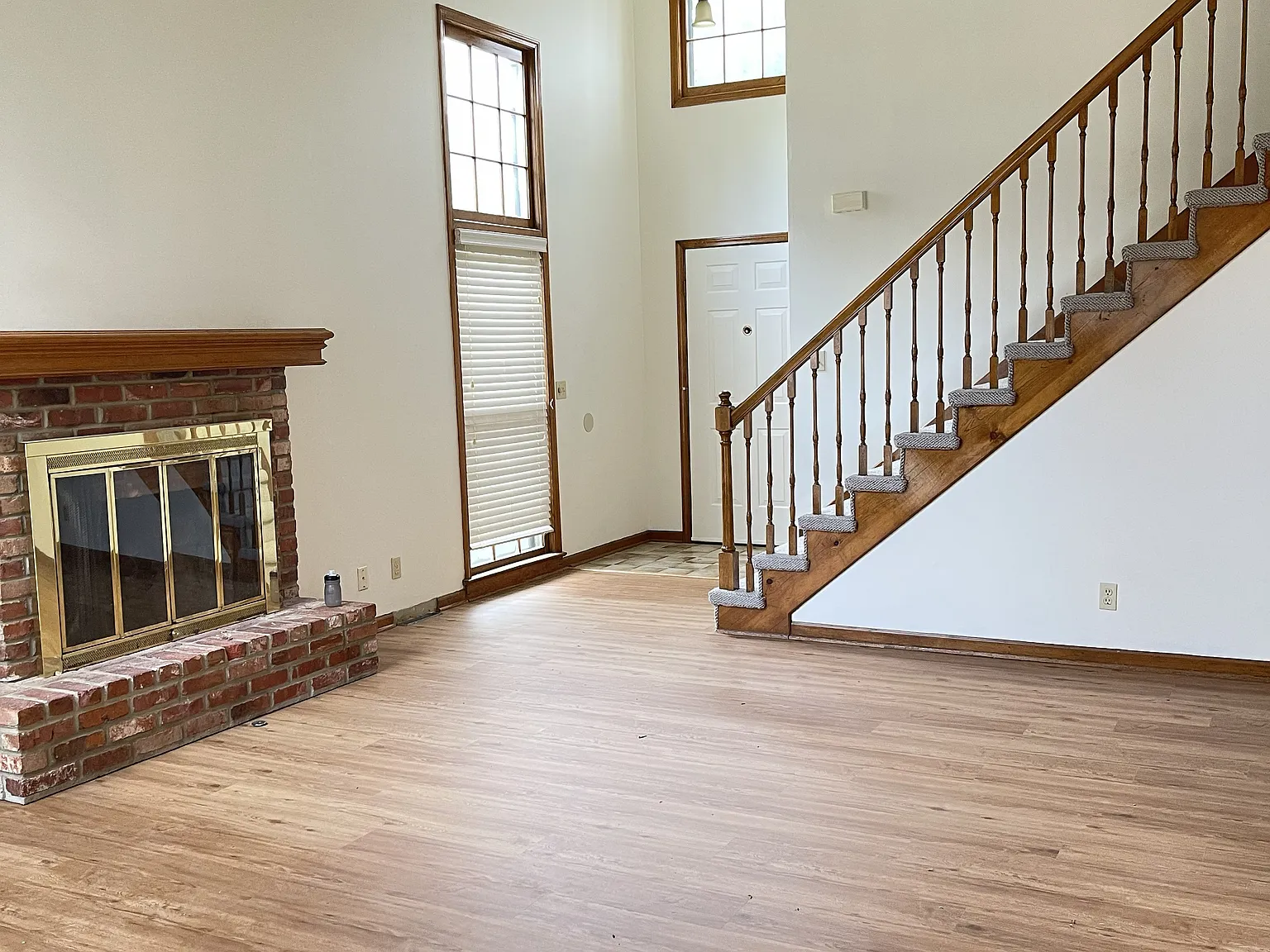 3 bed, 2.5 bath, 1400 sqft, $2,250 — Photo 4