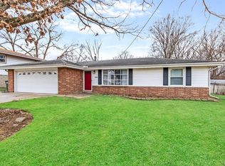 1806 Springfield Rd, East Peoria, IL 61611