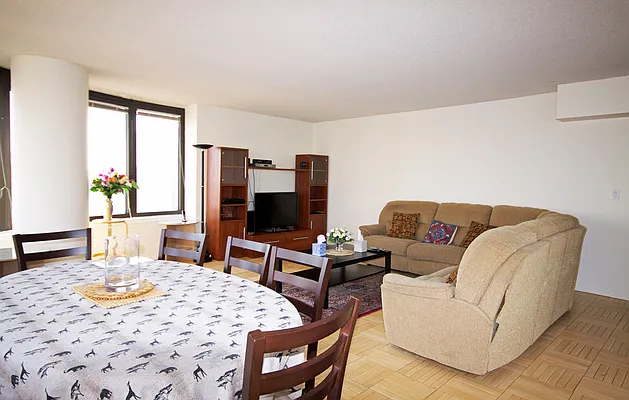 Sold by Thrasher Real Estate | media 36