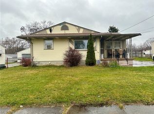 95 Eliot Ln, Youngstown, OH