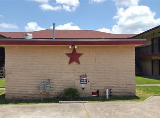 2200 S Gordon St APT 12, Alvin, TX 77511