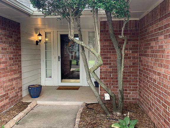 2nd image of 4116 Mayfair Dr
