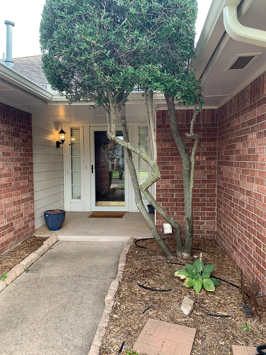 Building Photo - 4116 Mayfair Dr