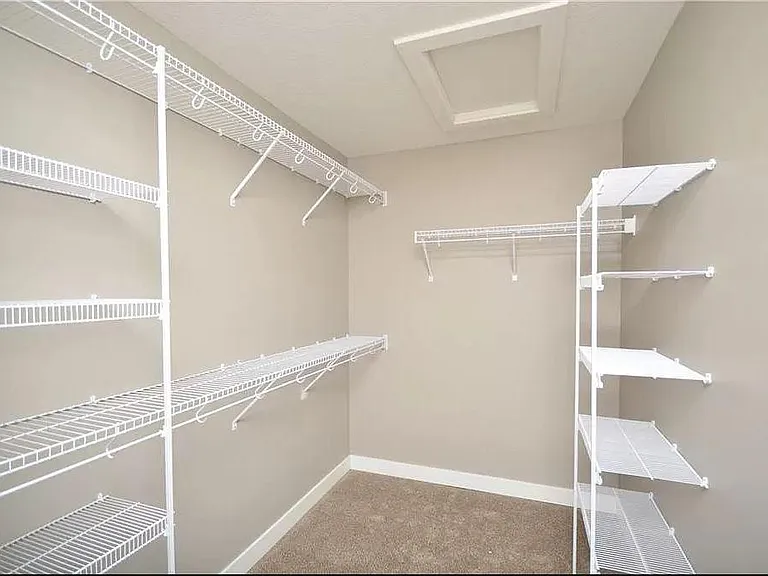 660 SE Greyson Ln — Photo 13