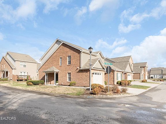 3rd image of 3719 Sean Grove Way