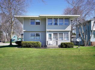 301 Borenz Ct, Menasha, WI 54952