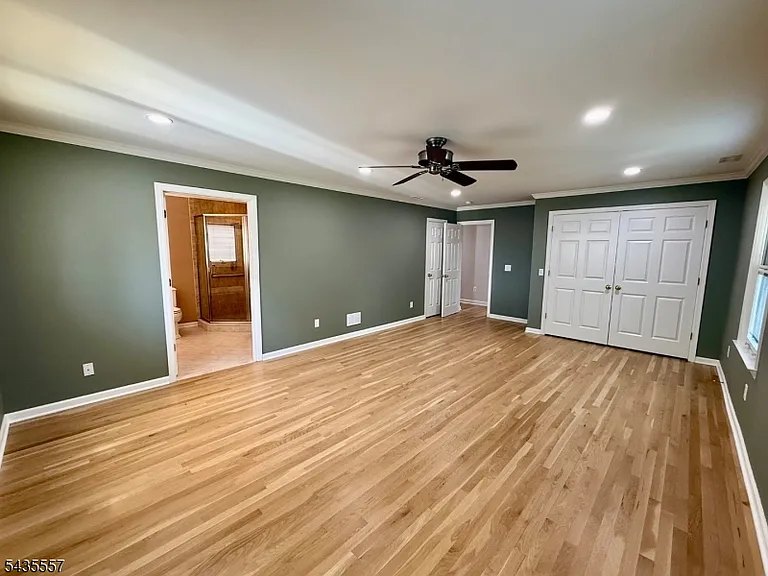 48 E Madison Ave — Photo 28