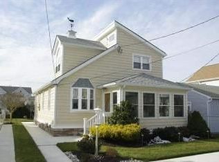 112 E Denver Ave, Wildwood Crest, NJ 08260