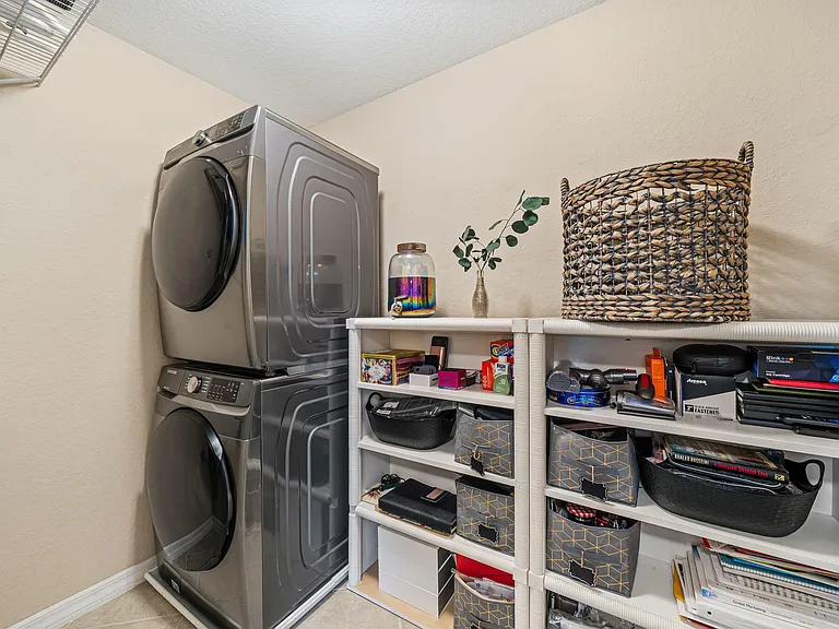 10652 Ivanhoe Ln — Photo 43