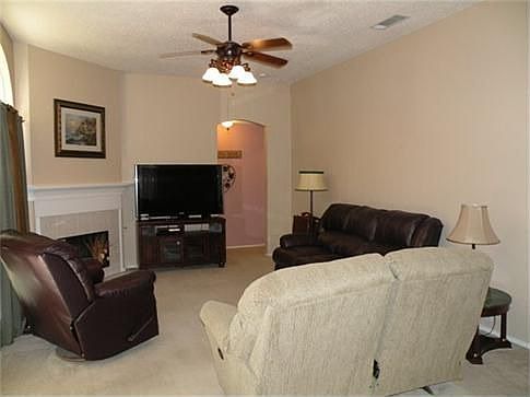 3rd image of 1328 Colgate Dr