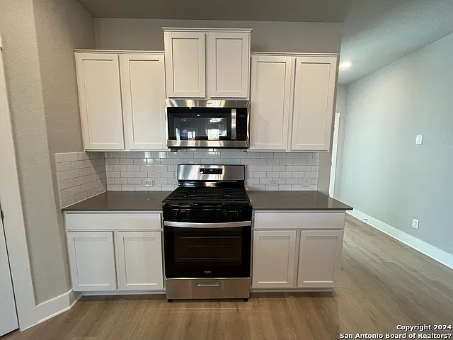 4506 Nueces Path — Photo 6