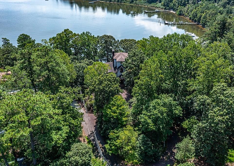 1st image of 144 Hills Ln