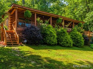114 Old Stoneledge Rd, Hendersonville, NC 28792