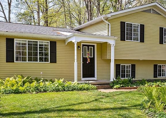 3rd image of 1608 Mara Dr