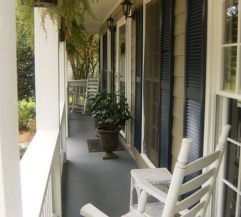 3rd image of 4808 Augustus Ct