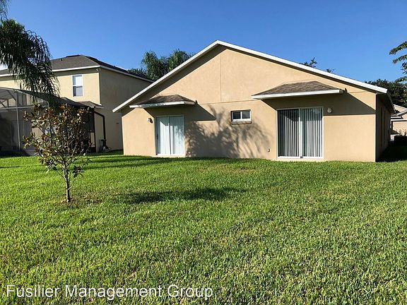 4th image of 9651 Pacific Pines Ct