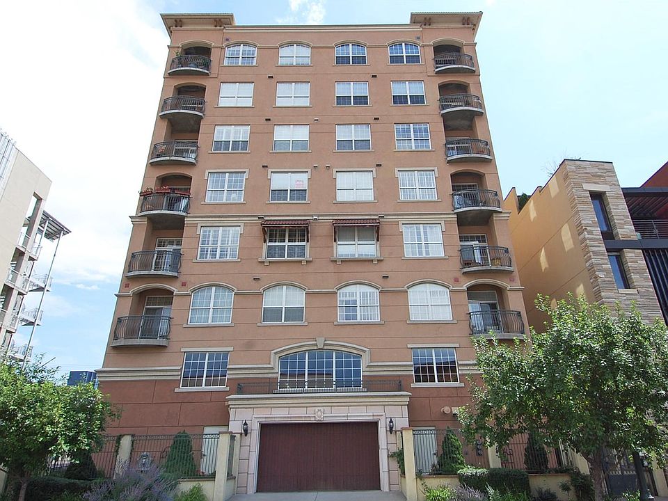 1st image of 1140 N Cherokee St #301