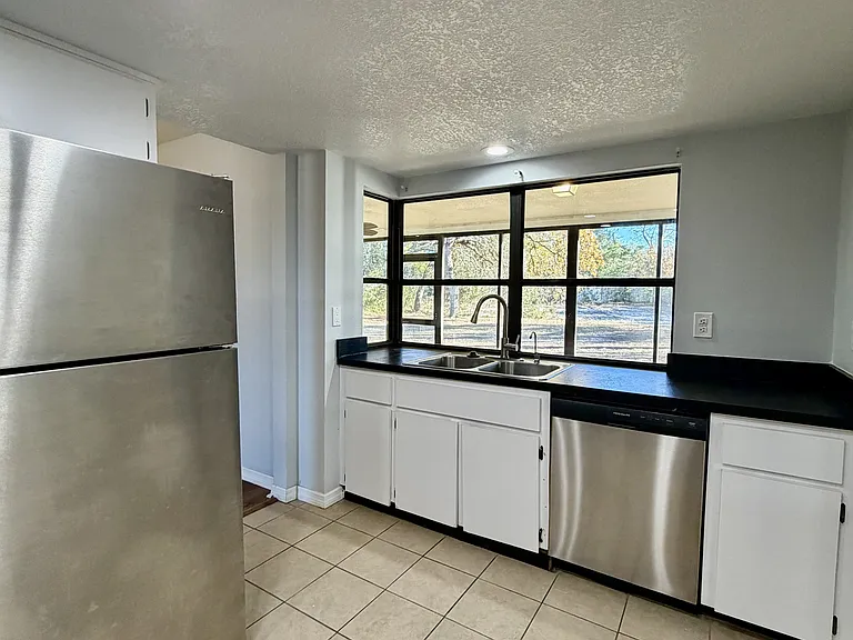 4398 Plumosa St — Photo 3
