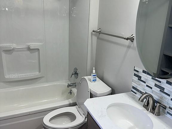 3rd image of 156 Falconer St #2