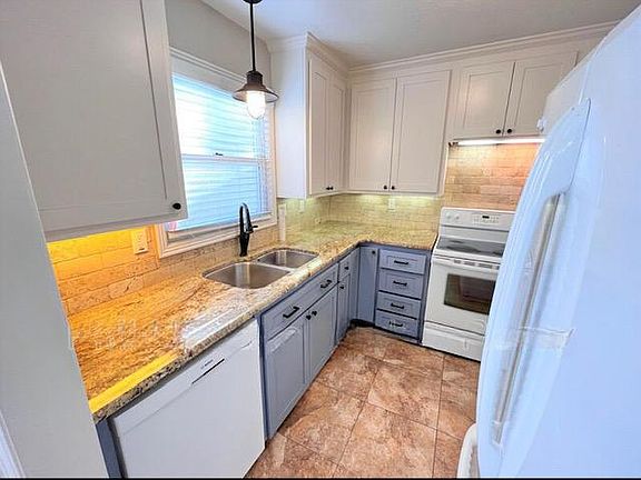 2nd image of 57 Nantucket Dr