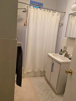 Rented by Nooklyn NYC LLC | media 27