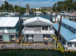 173 NE Bridgeton Rd SLIP 25, Portland, OR 97211