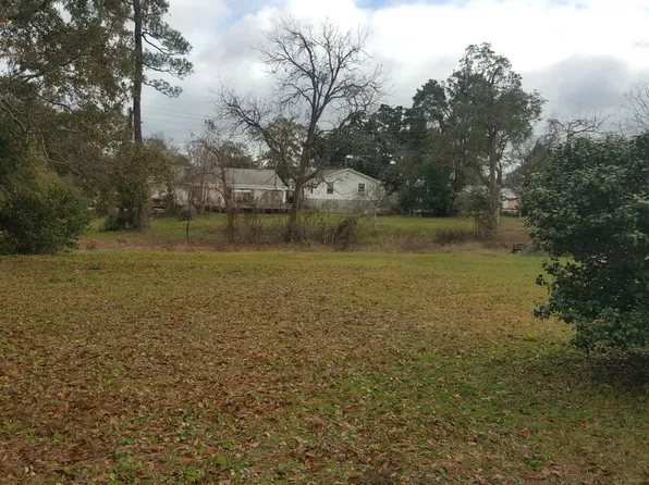 328 Bohn St, Biloxi, MS 39530