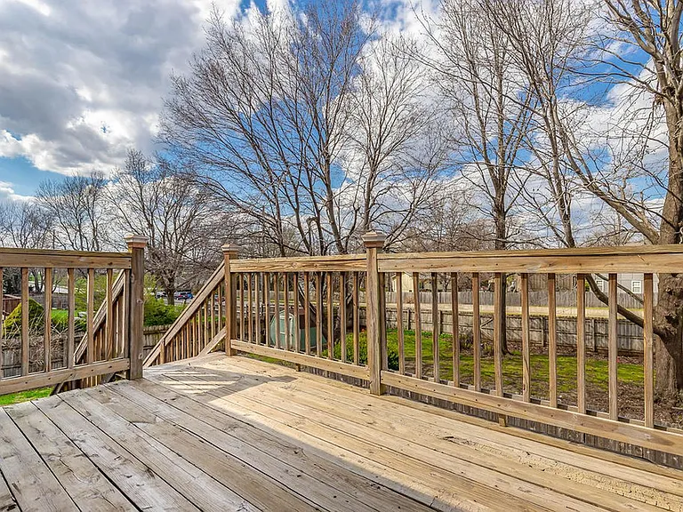 1820 E 151st Ter — Photo 21