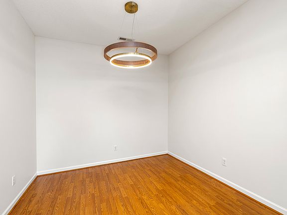 3rd image of 2174 Balclutha Ln