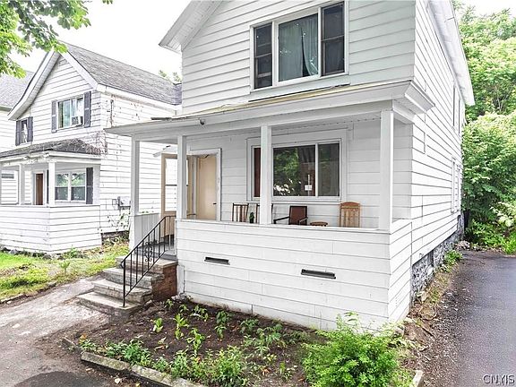 3rd image of 209 Lakeview Ave