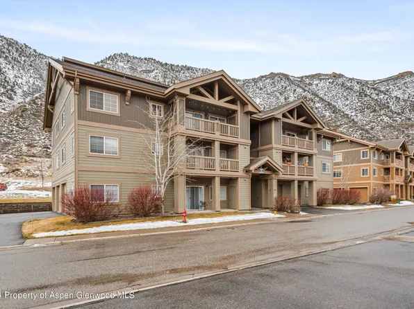 488 River View Dr Unit 402, New Castle, CO 81647