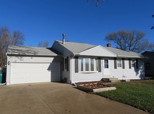 228 Elk Run St, Elk Run Heights, IA 50707