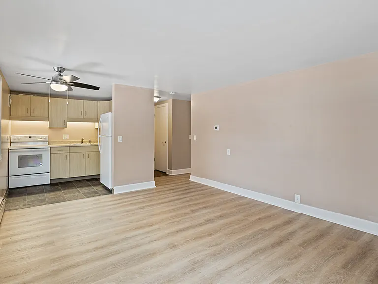 Stonewood Apartments — Photo 24