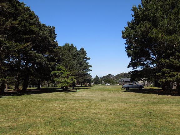 3rd image of 8951 N Highway 1