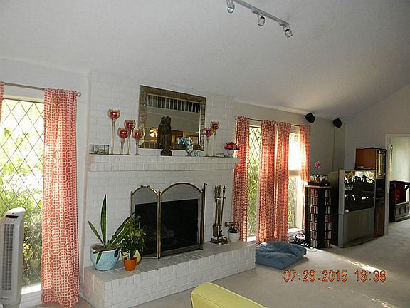 3rd image of 3303 Deerwood Ln