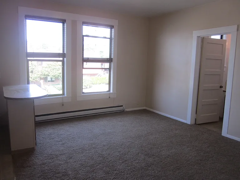 2601 Grand Ave #5 — Photo 3