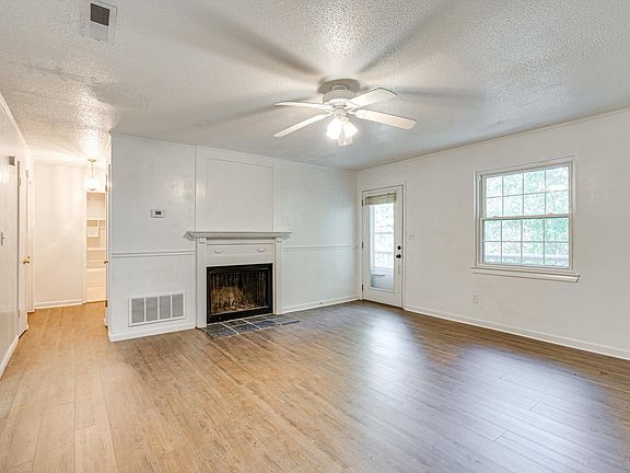 4th image of 112 Creeks Bend Dr