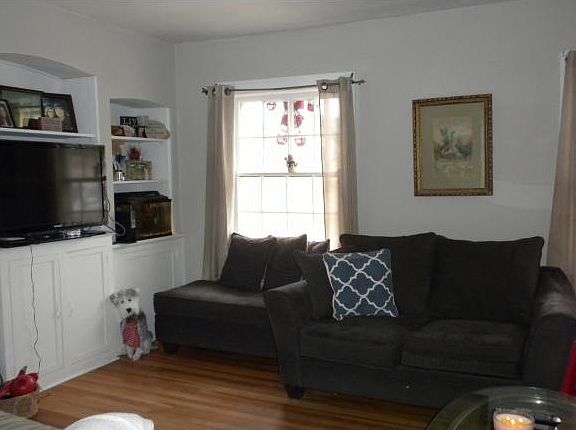 2nd image of 4653 Vestal Pkwy E