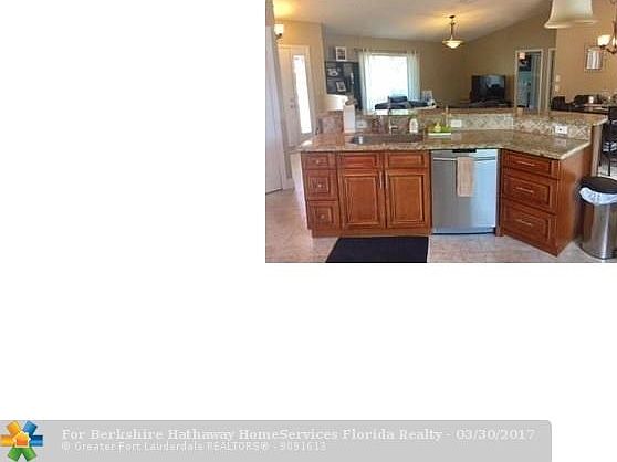 4th image of 319 NW 42nd Way