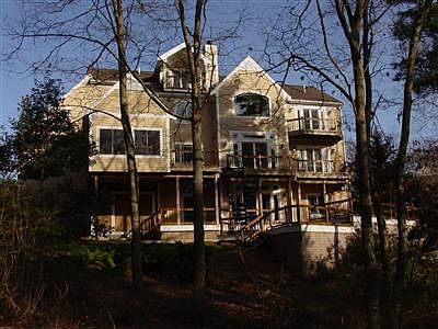 2nd image of 5 Glenwood Ln