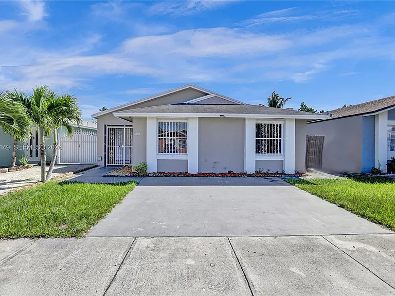 11854 SW 210th St — Photo 5