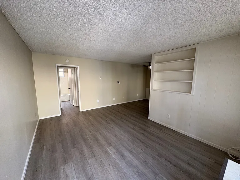 4561 Utah St #6 — Photo 2
