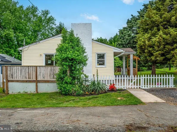 335 Locust St, Perryville, MD 21903