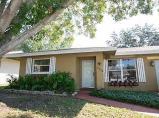 7449 124th St, Seminole, FL 33772