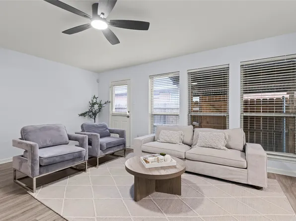 3028 Casa Bella Dr, Arlington, TX 76010