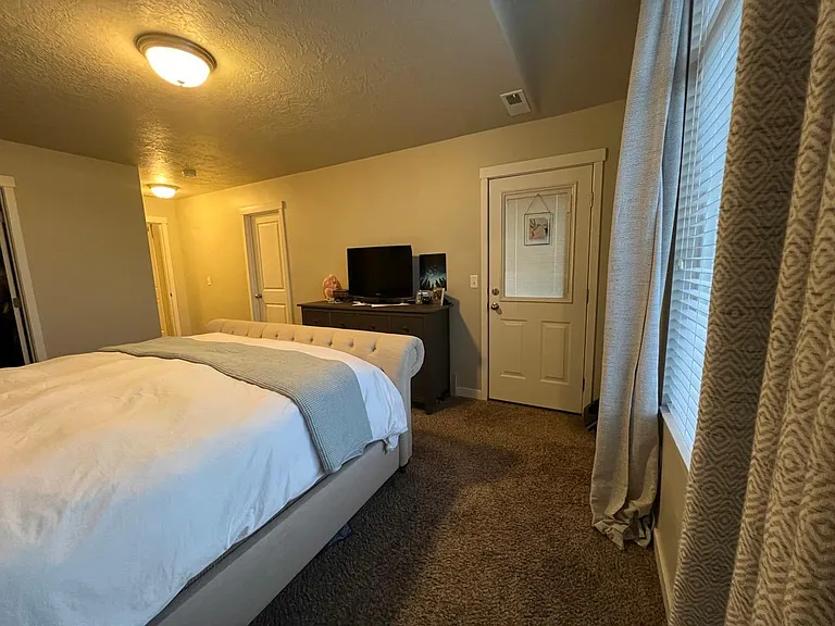 267 E Cordoba Dr — Photo 6