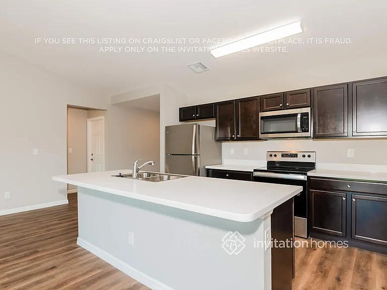 309 Eckert St SE — Photo 6