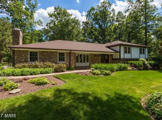 11417 Jordan Ln, Great Falls, VA