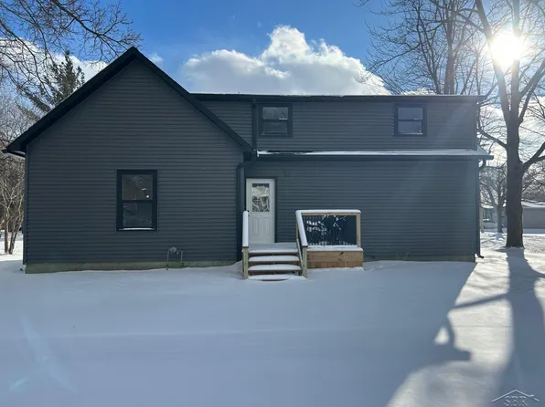 6306 Pine St, Cass City, MI 48726